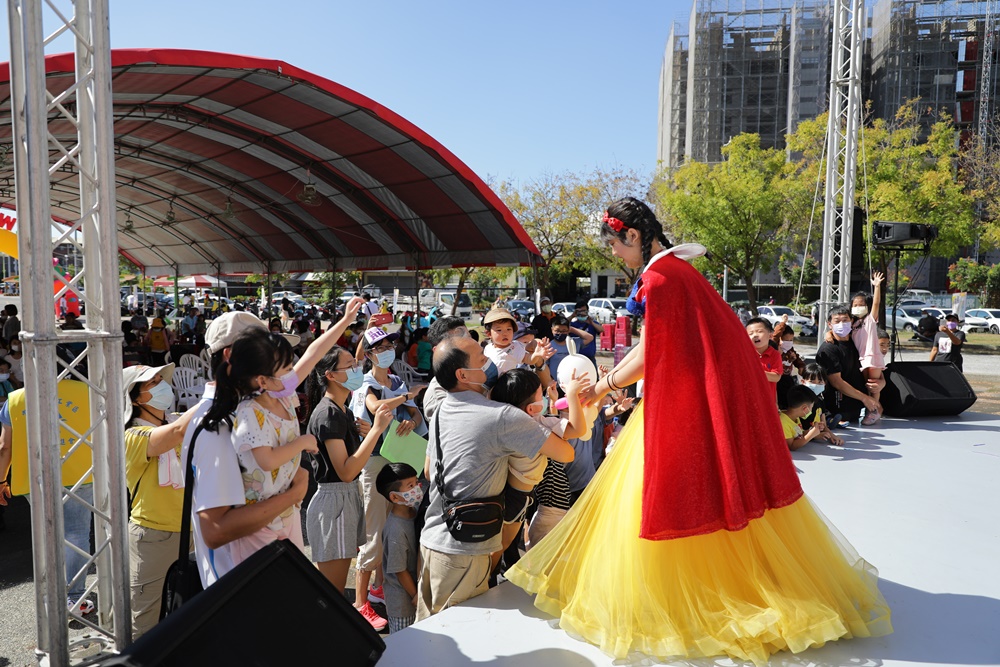 現場表演